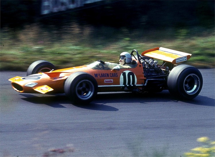 Bruce McLaren em Nürburgring, 1969, durante o GP da Alemanha (Lothar Spurzem/Wikimedia Commons)